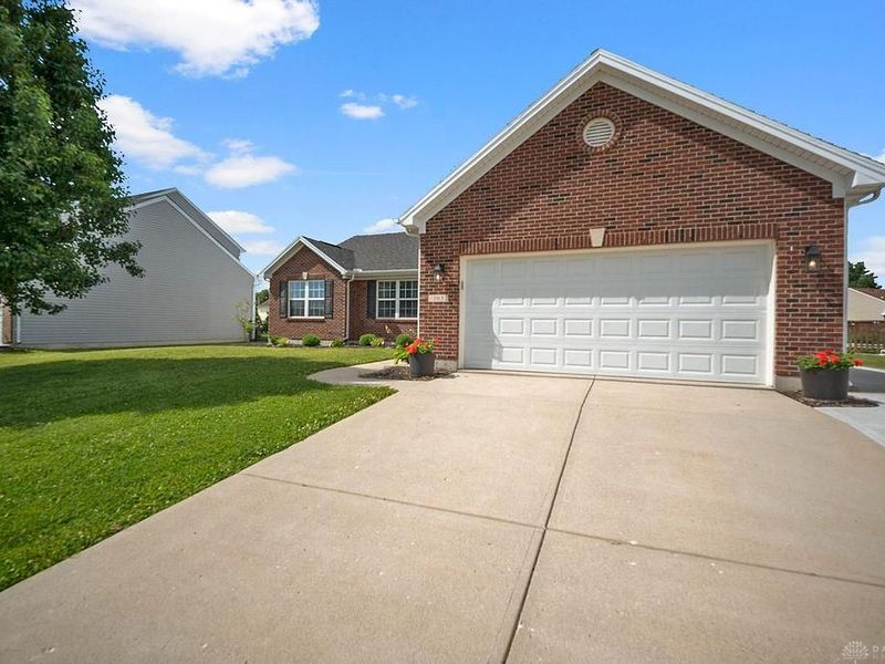 303 E Arlington Drive, Trenton, OH 45067 Photo 6