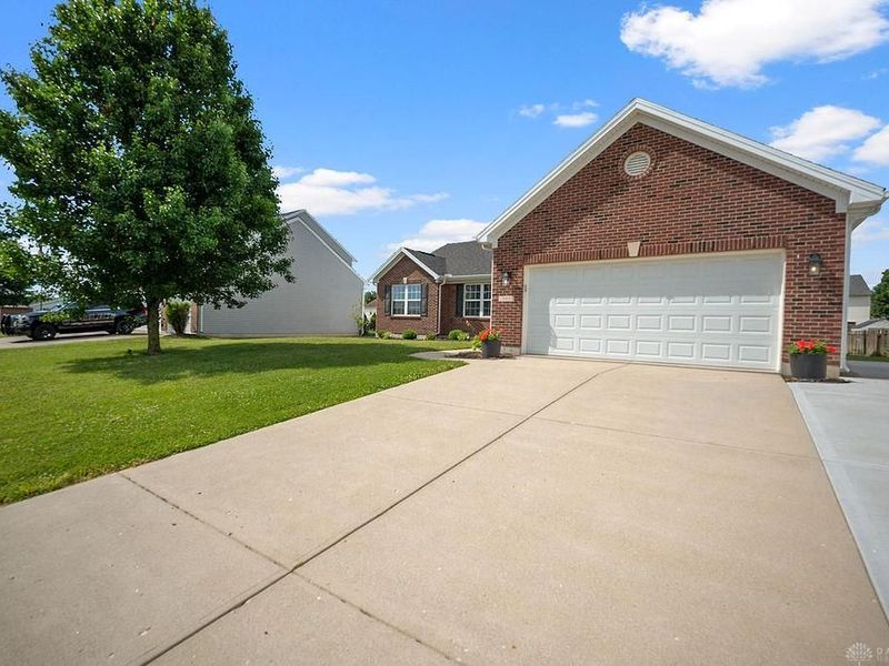 303 E Arlington Drive, Trenton, OH 45067 Photo 8
