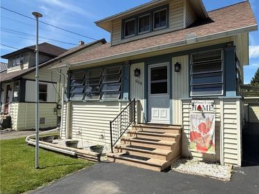 658 Cedar Street , Elmira, NY 14904