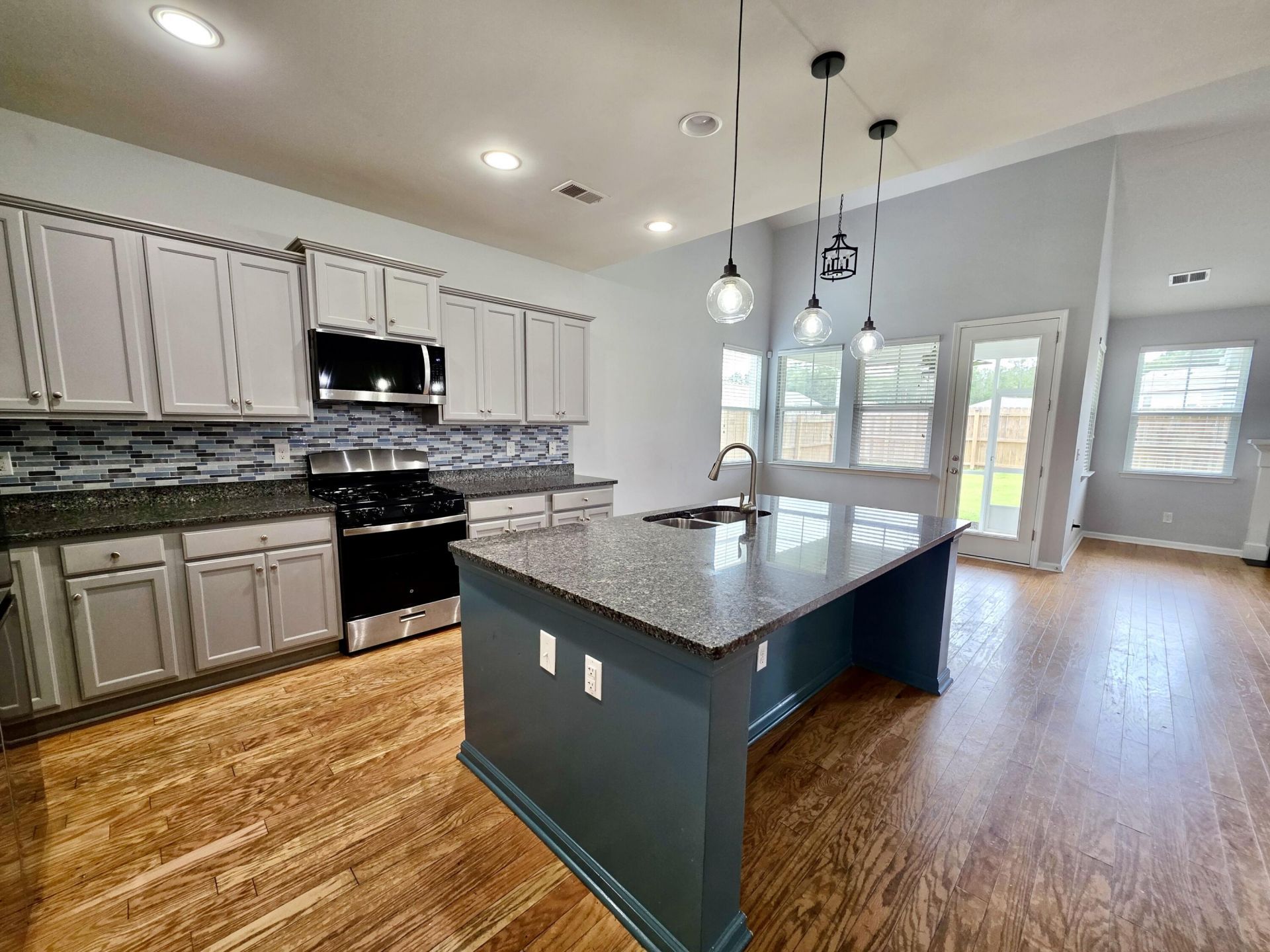 110 Nolin Road Photo 7