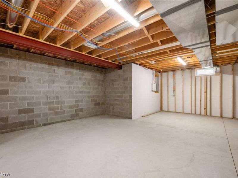 10543 Mogadore Avenue NW, Uniontown, OH 44685 Photo 34