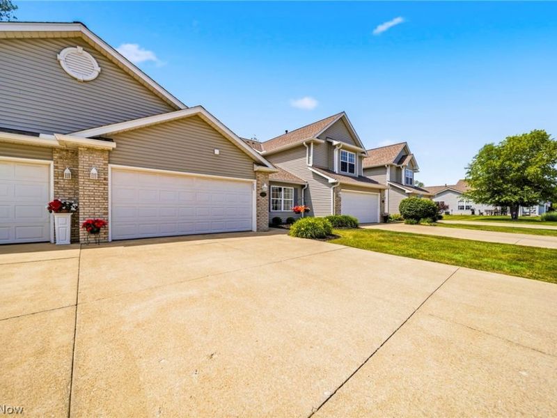 610 Hidden Harbor Drive, Fairport Harbor, OH 44077 Photo 2