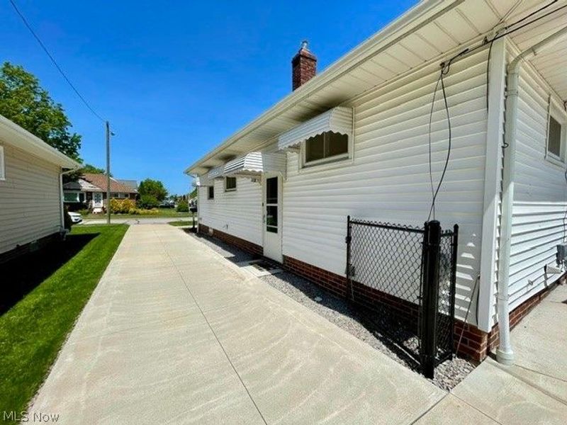 28634 Forest Road, Willowick, OH 44095 Photo 5