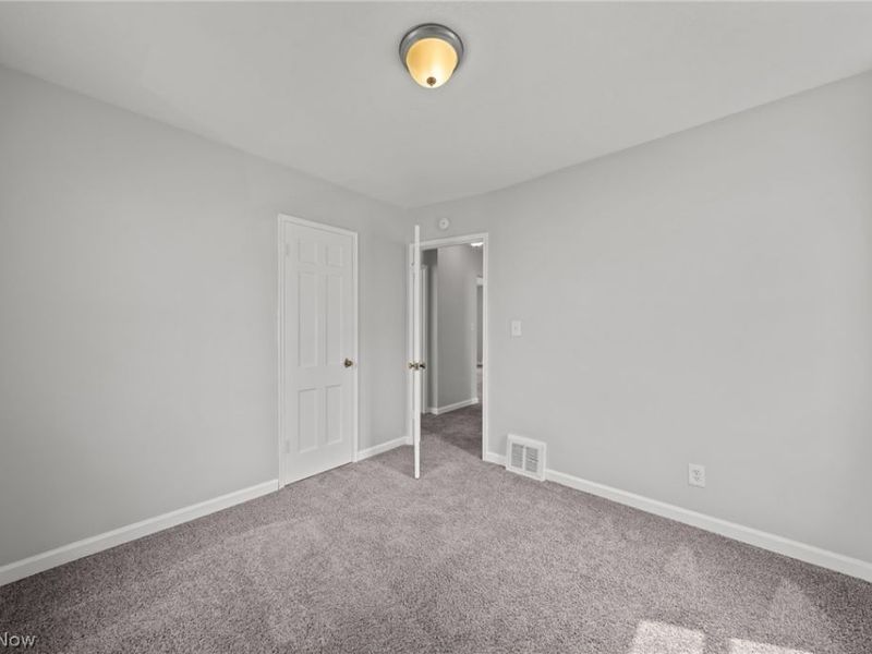 2376 Harding Road, Cuyahoga Falls, OH 44223 Photo 12