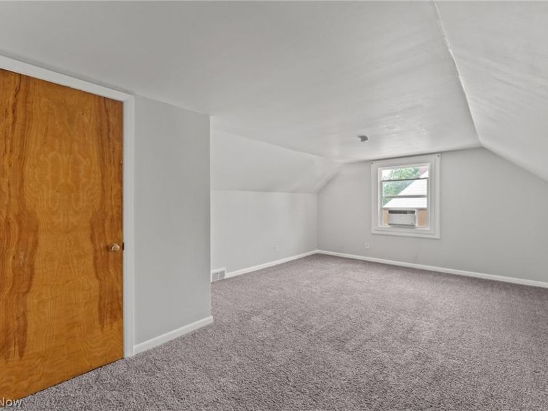2376 Harding Road, Cuyahoga Falls, OH 44223 Photo 15