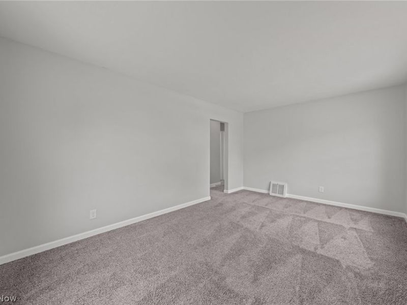 2376 Harding Road, Cuyahoga Falls, OH 44223 Photo 4