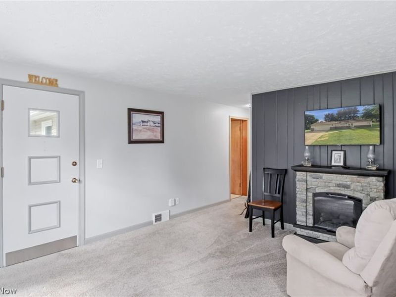 937 Pineview Avenue SE, North Canton, OH 44720 Photo 11
