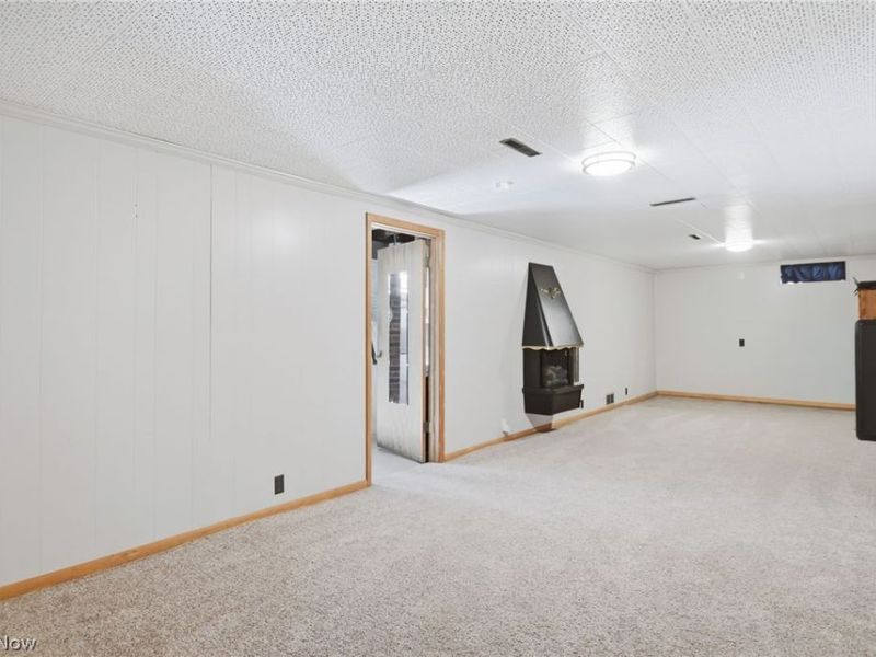 937 Pineview Avenue SE, North Canton, OH 44720 Photo 21