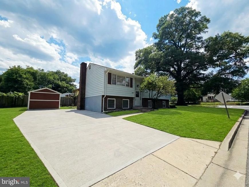 5001 Iroquois Street , College Park, MD 20740 Main Photo