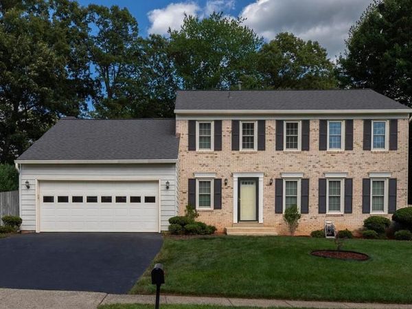 9720 ASPEN HOLLOW WAY, FAIRFAX, VA 22032