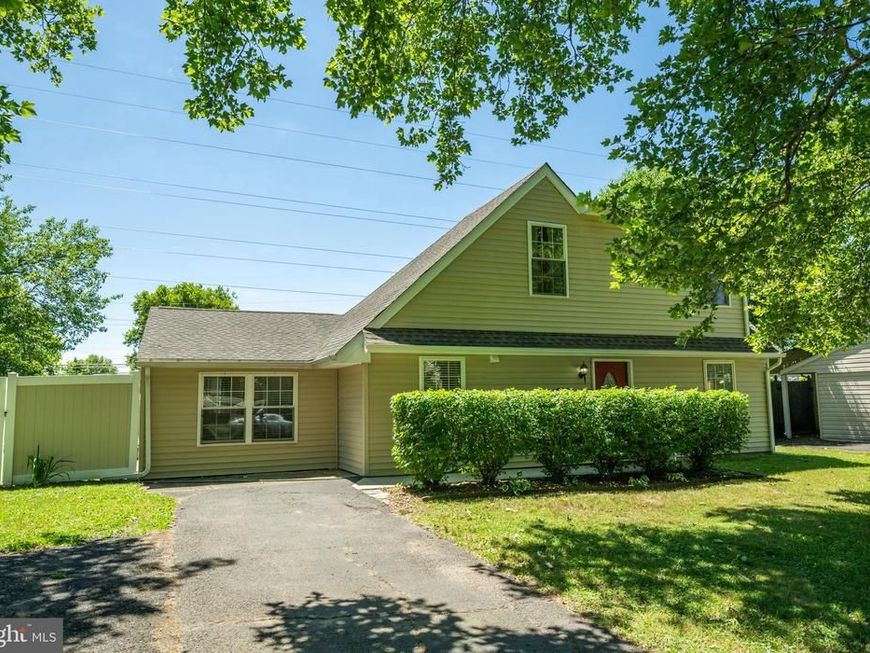 69 New School Lane , Levittown, PA 19054 Main Photo