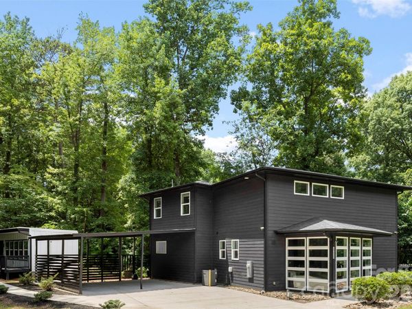 7117 W Sugar Creek Road, Charlotte, NC 28269