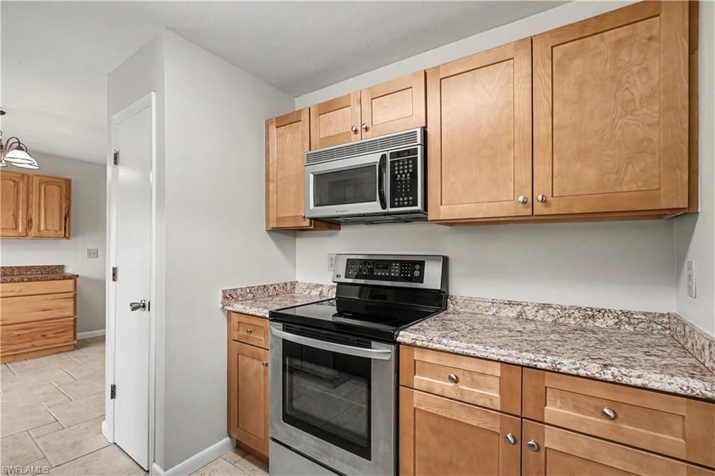 13044 Seventh St, Fort Myers, FL 33905 Photo