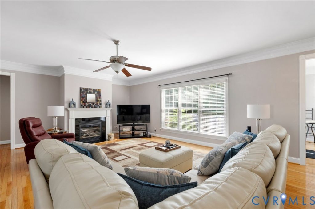 5725 Trail Ride Drive Moseley, VA 23120