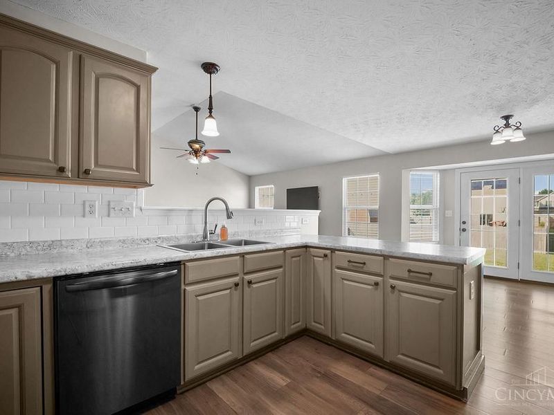 303 E Arlington, Trenton, OH 45067 Photo 13