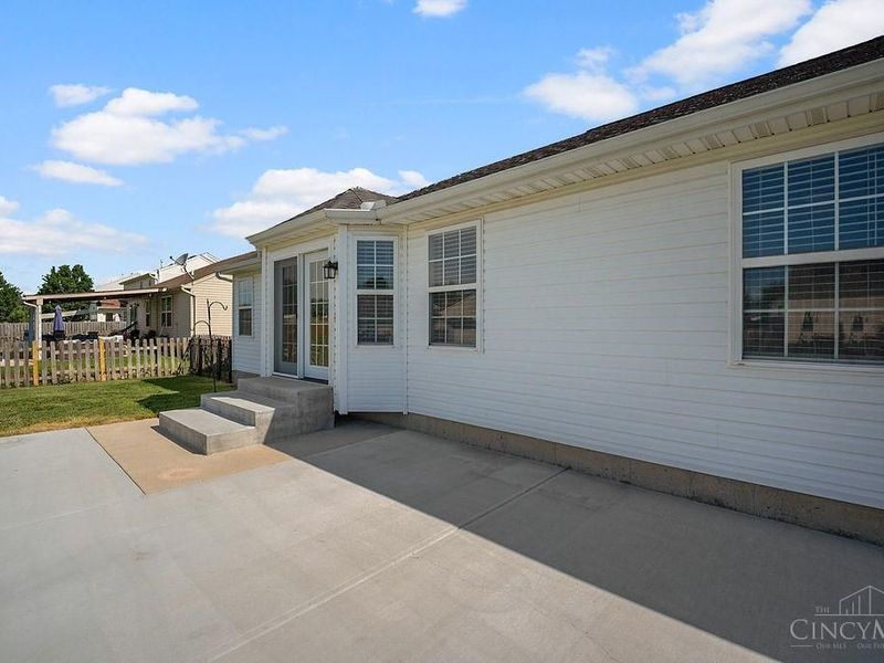 303 E Arlington, Trenton, OH 45067 Photo 40