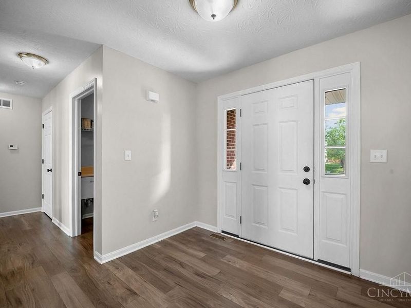 303 E Arlington, Trenton, OH 45067 Photo 9