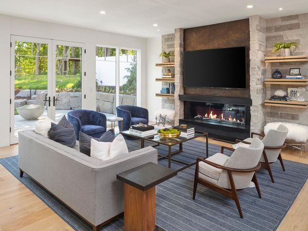 2290 Melody Hill Road, Chanhassen, MN 55331