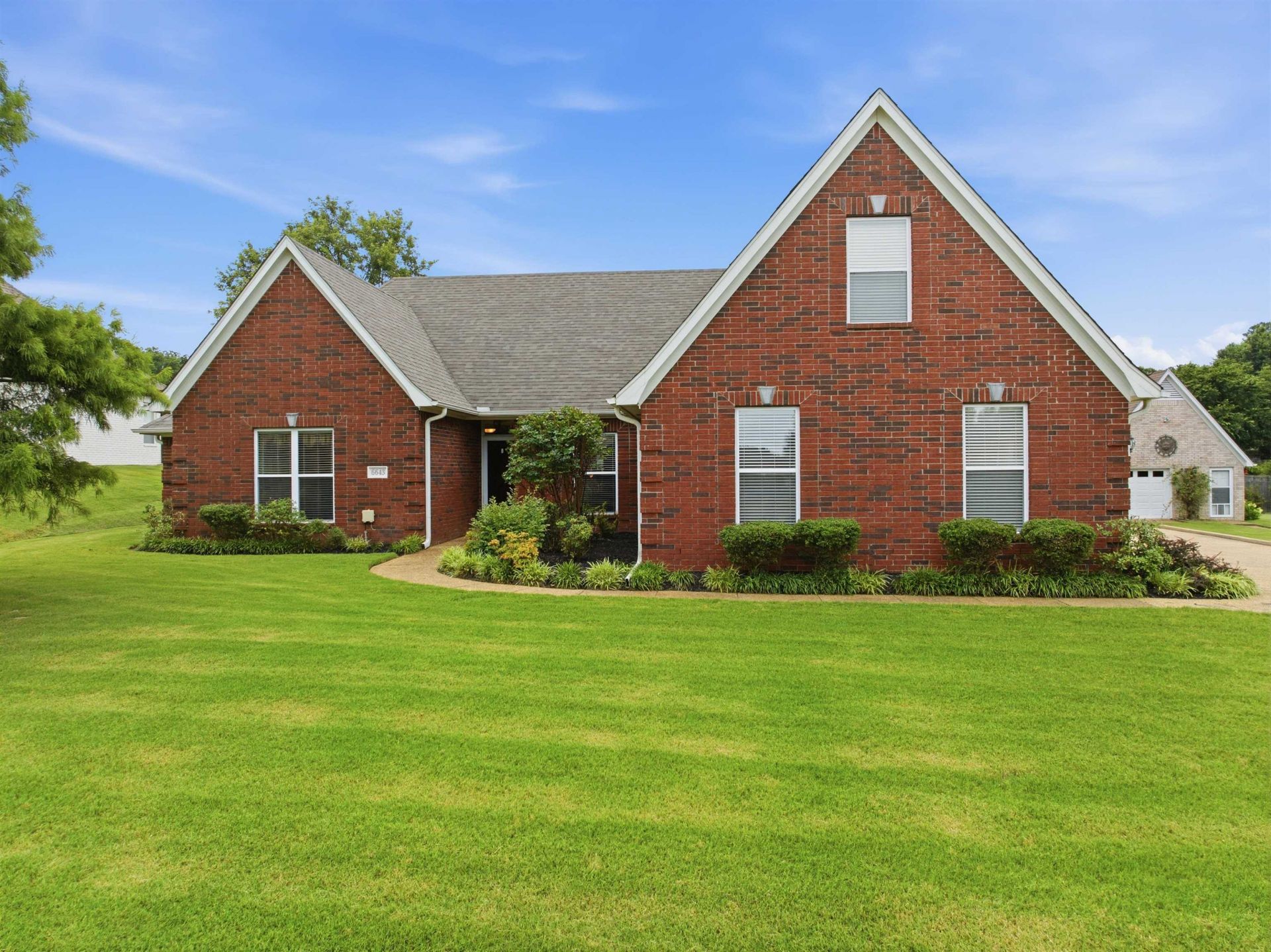 6643 BAUDETTE LN Bartlett, TN 38135