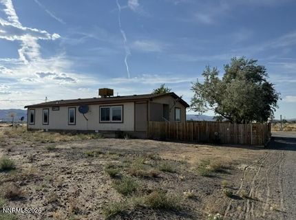 2290 E Cougar Street, Silver Springs, NV 89429 Photo