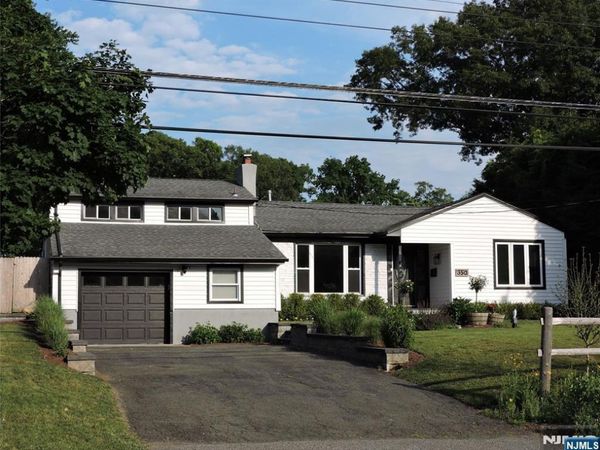 350 Monroe Avenue, WYCKOFF, NJ 07481
