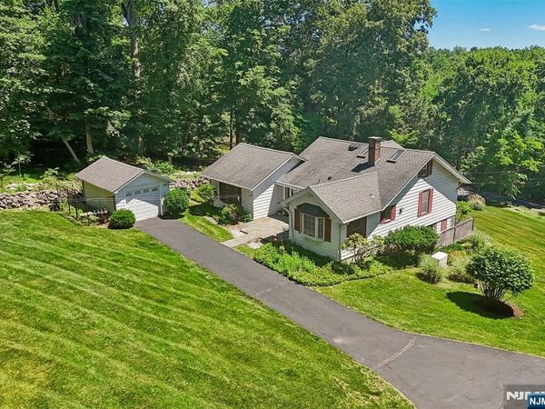 74 Woodland Road, MONTVALE, NJ 07645