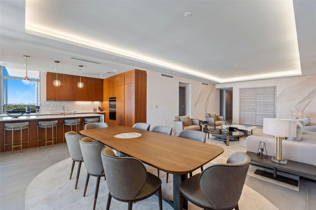 515 Valencia Ave , Unit 802, Coral Gables, FL 33134 Photo