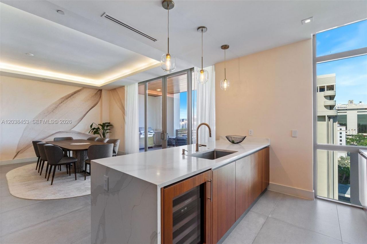 515 Valencia Ave , Unit 802, Coral Gables, FL 33134 Photo