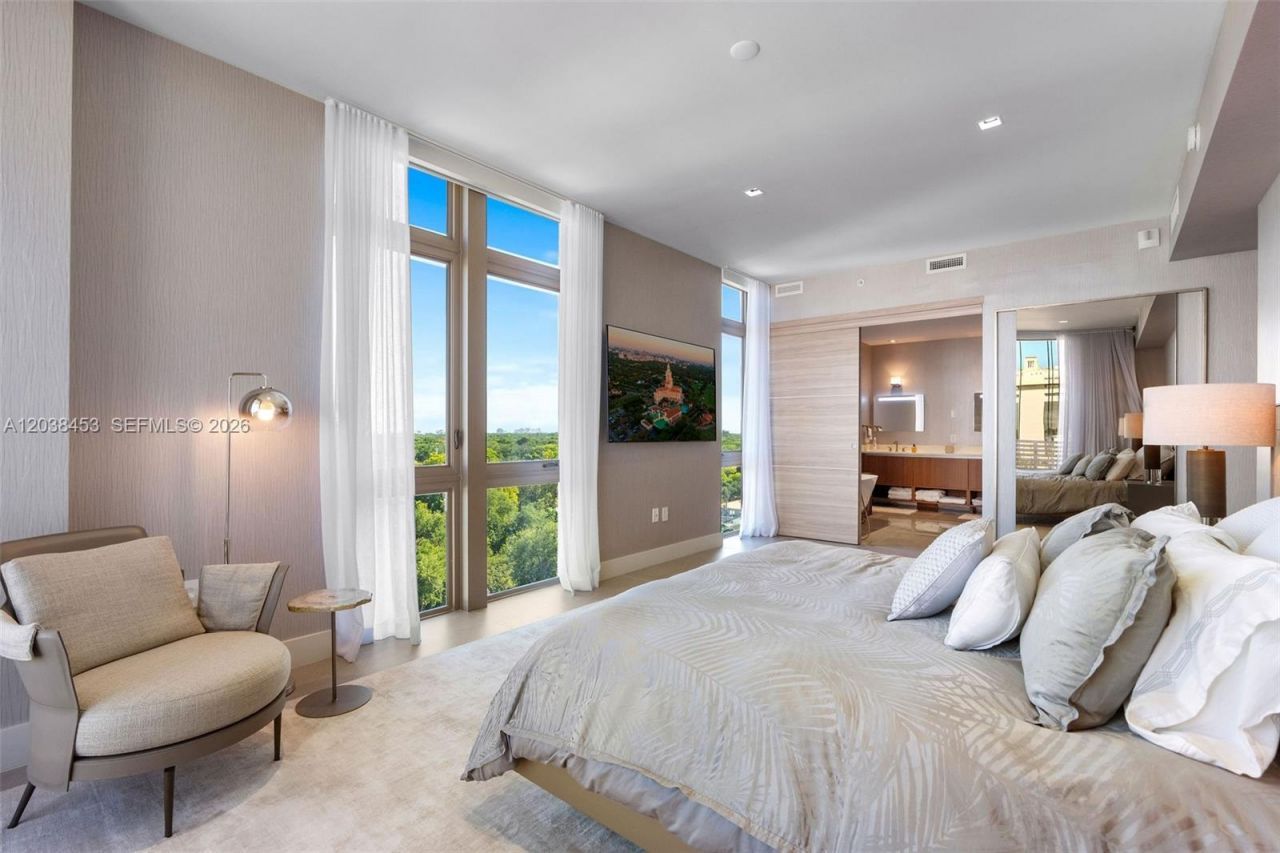 515 Valencia Ave , Unit 802, Coral Gables, FL 33134 Photo