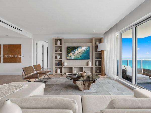 102 24th St , Unit PH-1706, Miami Beach, FL 33139