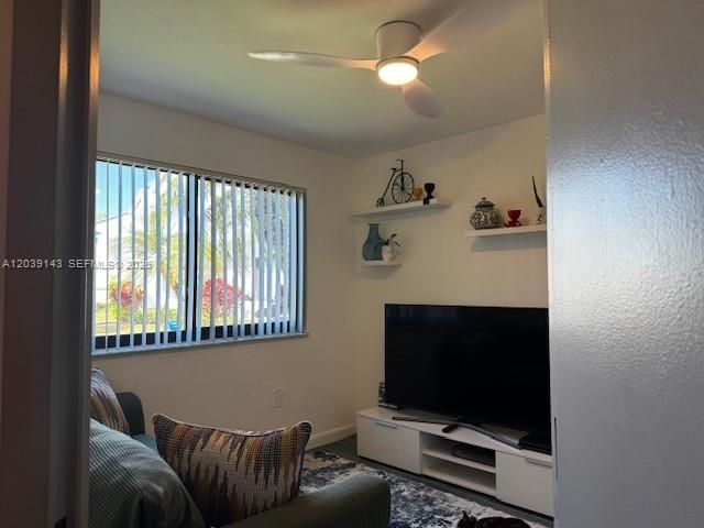 21300 San Simeon Way , Unit 01, Miami, FL 33179 Photo