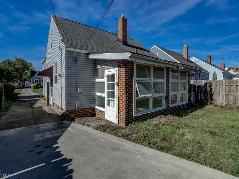 5410 Renwood Drive, Parma, OH 44129 Photo 7