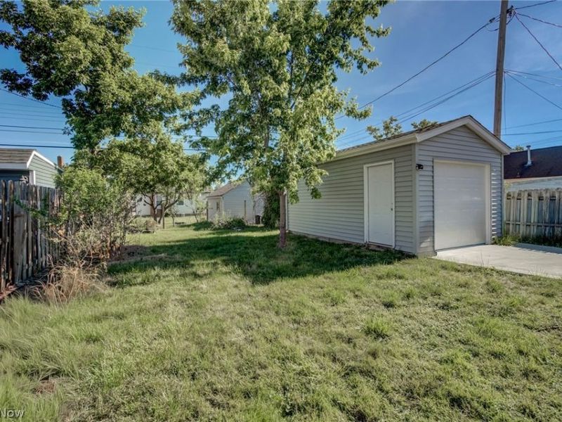 5410 Renwood Drive, Parma, OH 44129 Photo 8