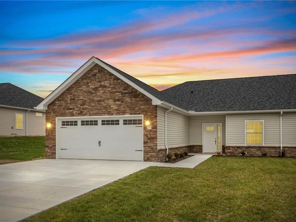 334 Cherokee Drive , Beaver Falls, PA 15010