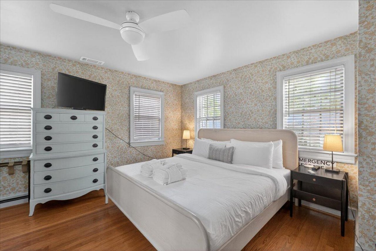 201 Ashley Avenue Photo 38