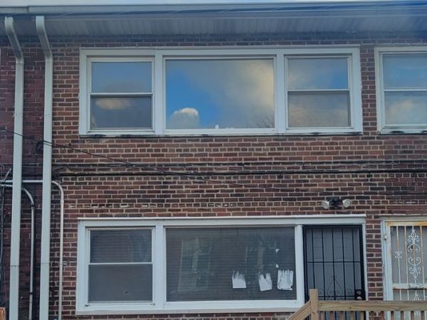 50 E 37th Street E, Chicago, IL 60653