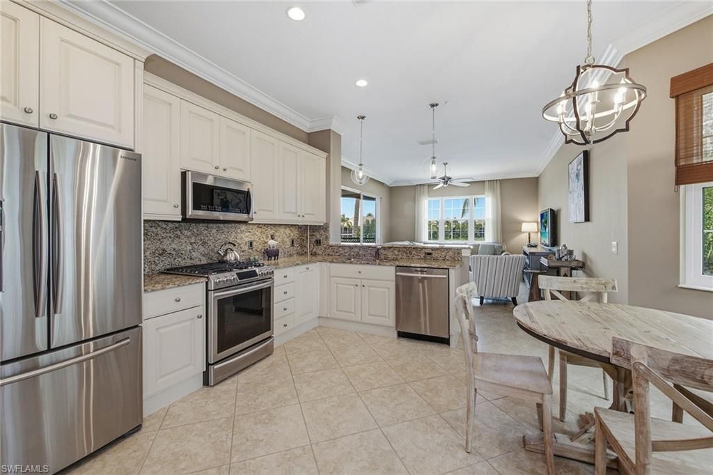 9270 Campanile Cir, Unit 204, Naples, FL 34114 Photo