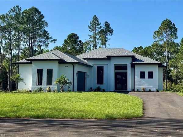 562 20th ST NE, NAPLES, FL 34117
