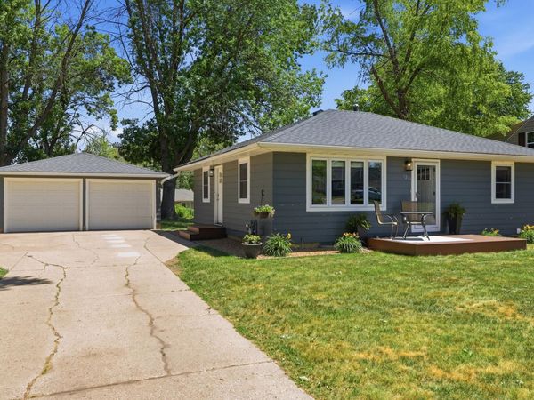 1204 Columbus Avenue, Albert Lea, MN 56007