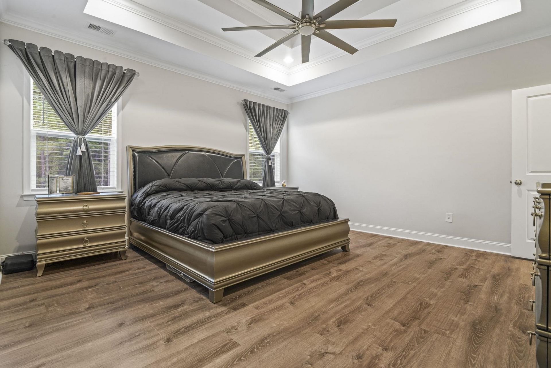 215 Delano Way Photo 19