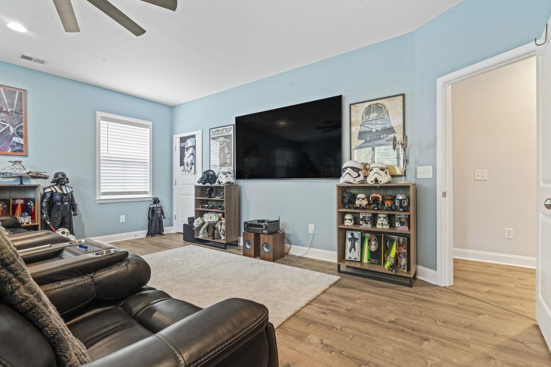 215 Delano Way Photo 27