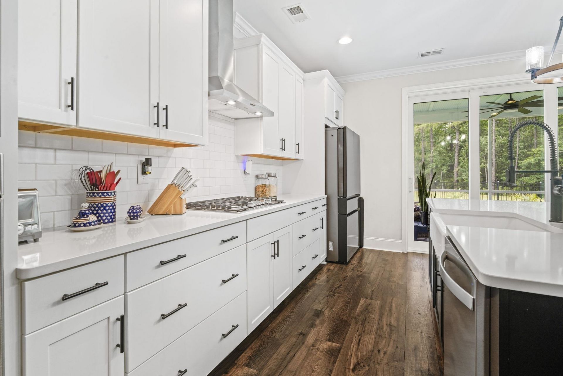 215 Delano Way Photo 8