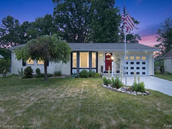 5619 Dogwood Street , Leoni Twp, MI 49201
