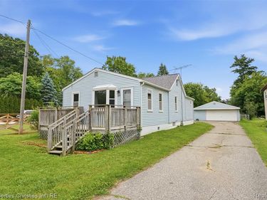 3124 Bessie Street, Auburn Hills, MI 48326