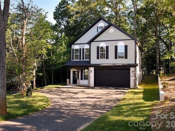 337 Petree Road, Unit 102C, Winston Salem, NC 27106