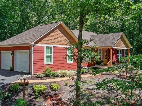 1241 Hayes Road, Columbus, NC 28722