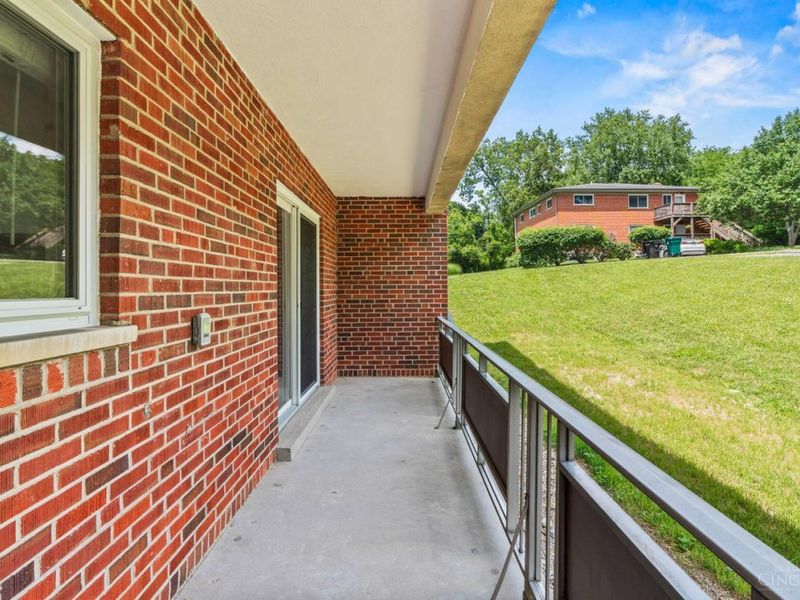 3566 Amberacres Drive, Unit 5, Cincinnati, OH 45237 Photo 12