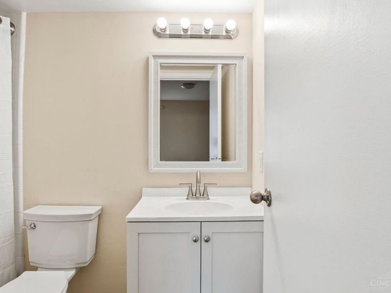 3566 Amberacres Drive, Unit 5, Cincinnati, OH 45237 Photo 18