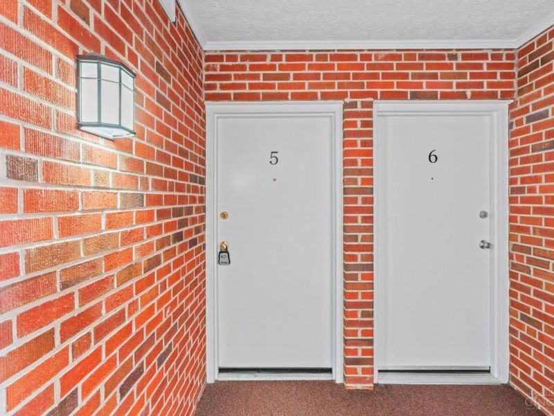 3566 Amberacres Drive, Unit 5, Cincinnati, OH 45237 Photo 2