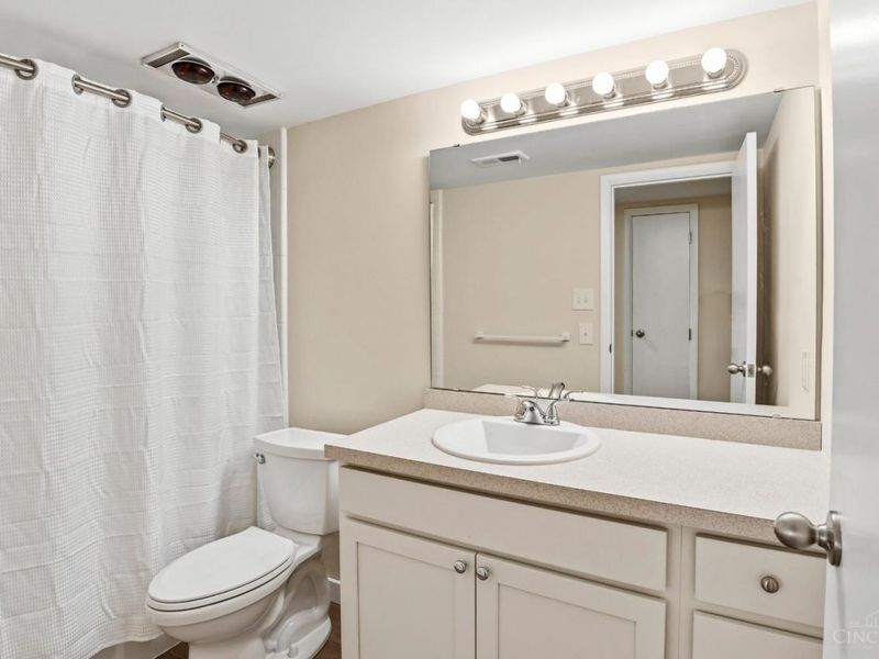 3566 Amberacres Drive, Unit 5, Cincinnati, OH 45237 Photo 22